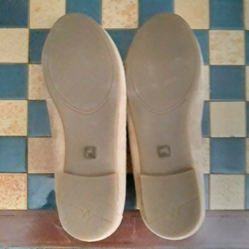 Nwot White Mountain tan suede loafers - Picture 5 of 5